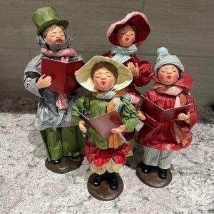 Vintage Apex Paper Mache Holiday Family Christmas Carollers